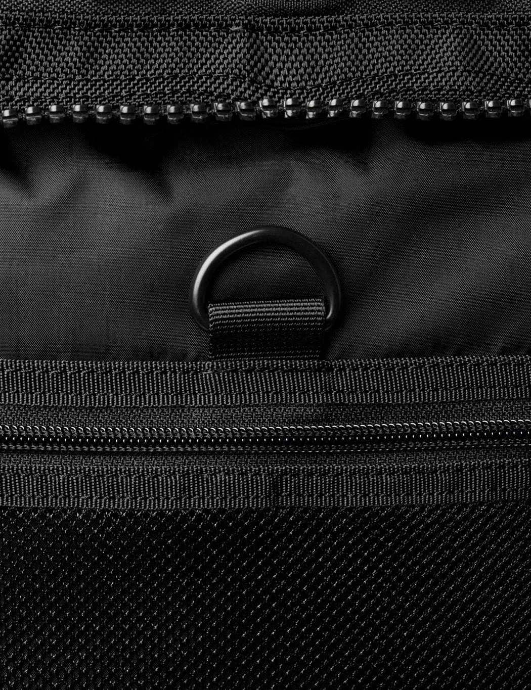 - Bag Smart-powered Messenger Seasonal sale Sandqvist Black Tyre