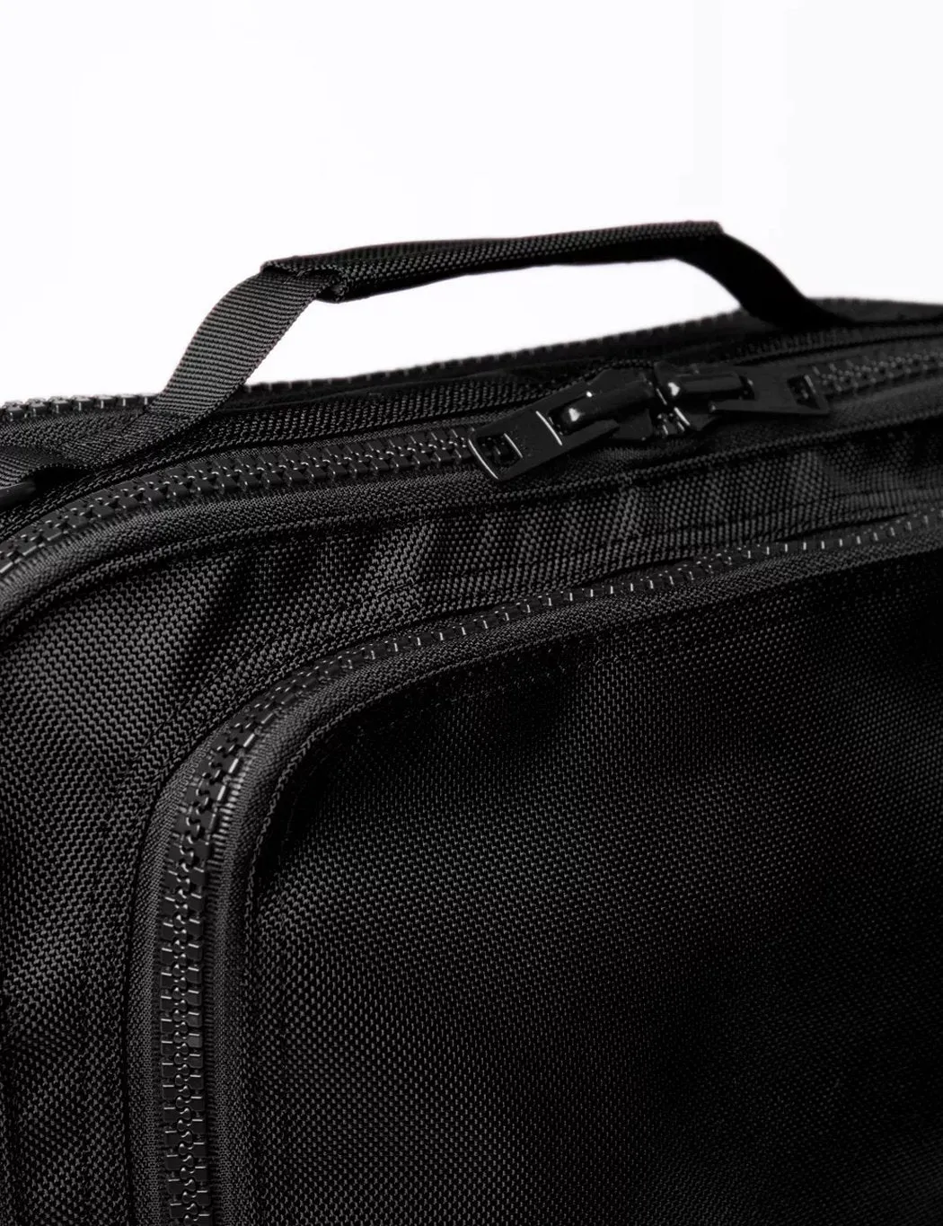 - Bag Smart-powered Messenger Seasonal sale Sandqvist Black Tyre