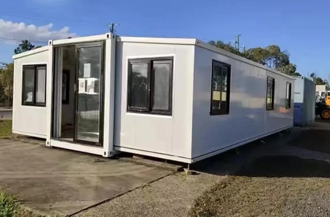 20ft Double wings customized prefab container house manufacturers