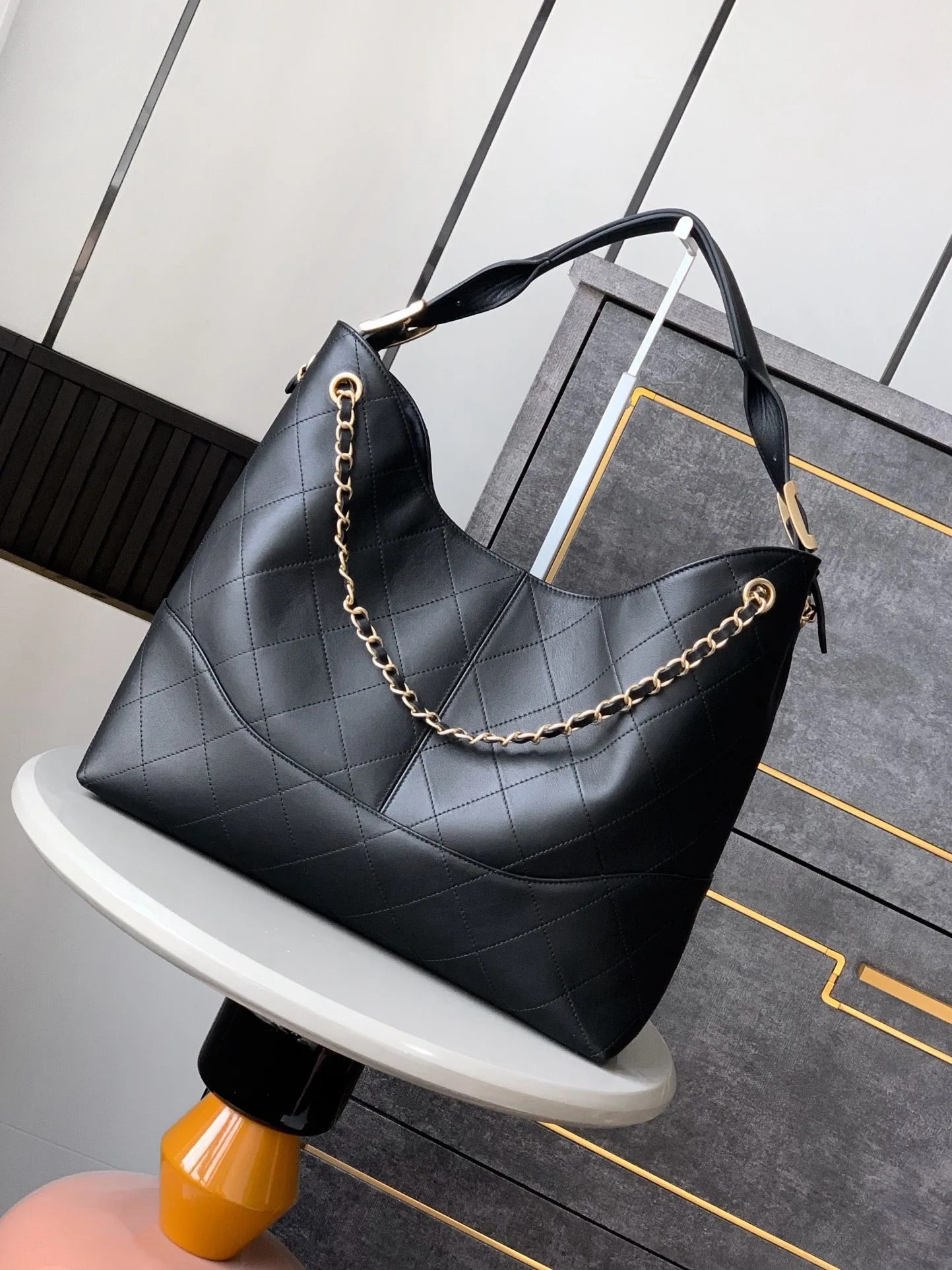 CC1113 Shopping Bag / 4.5x14.1x12.6inch / HIGHEST QUALITY VERSION