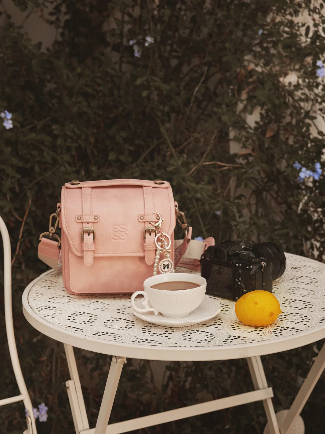 Clara Vintage Shoulder Camera Bag - Muted Lilac / Pink