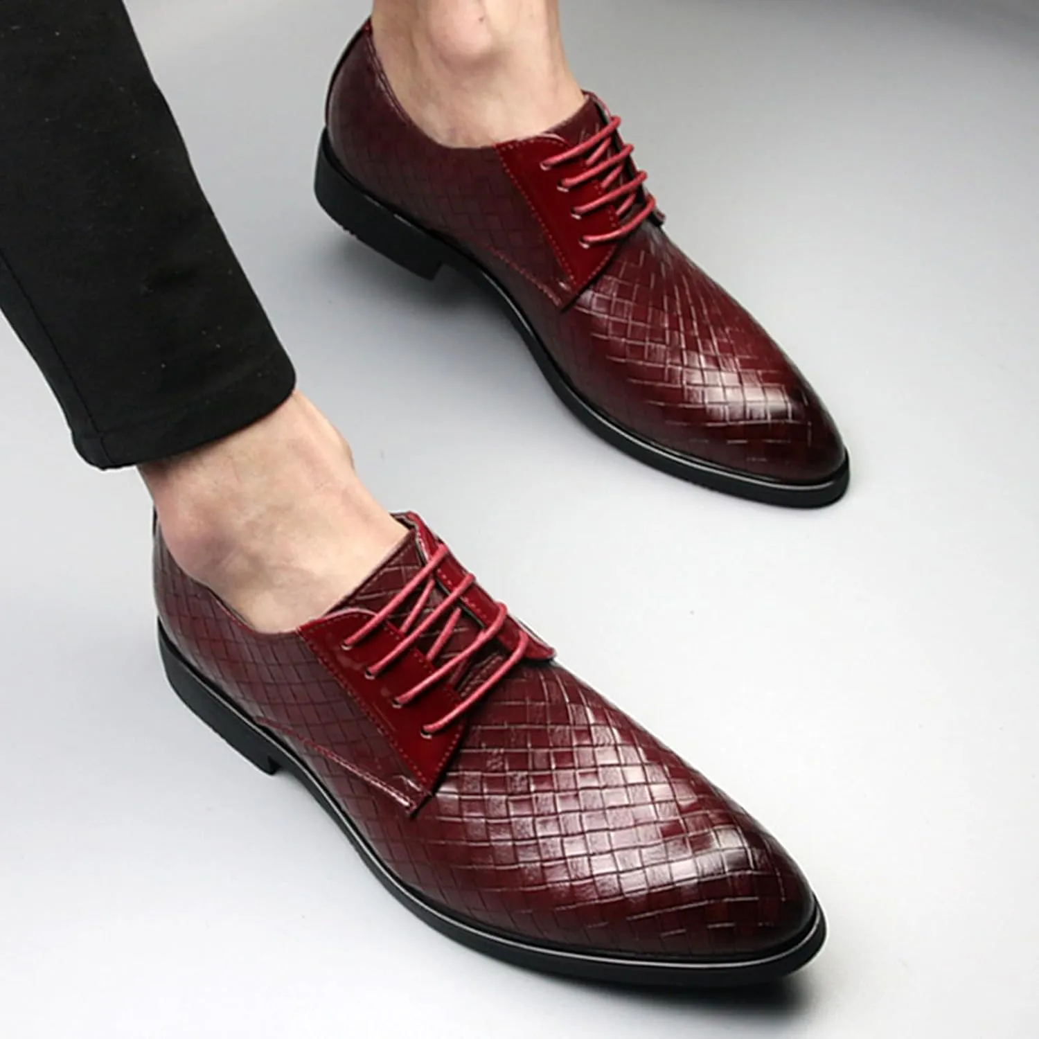 Classic Dress Shoes for Men Fashion Crocodile Printed Lace-Up Pointed-Toe Oxfords Shoes Business Formal Wedding Shoes