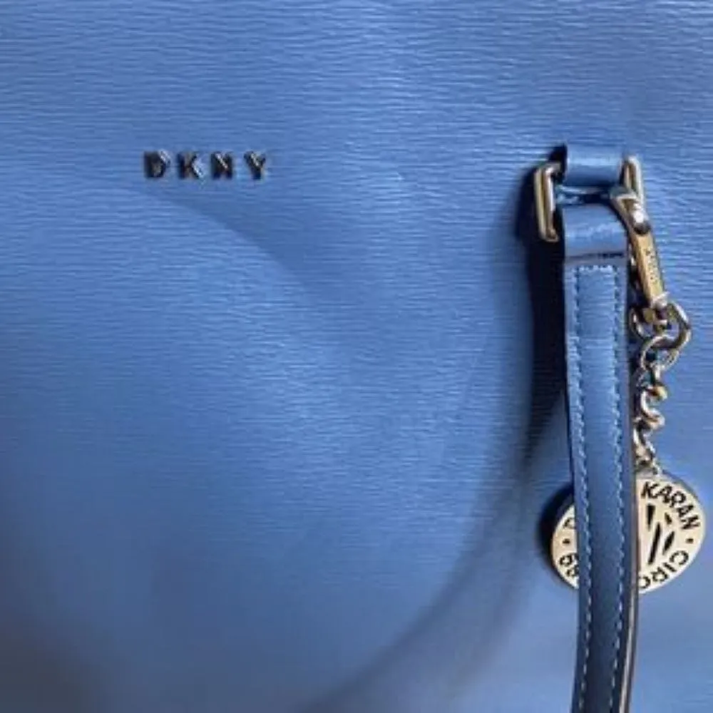 Dkny Bryant Pocket Tote-Blue