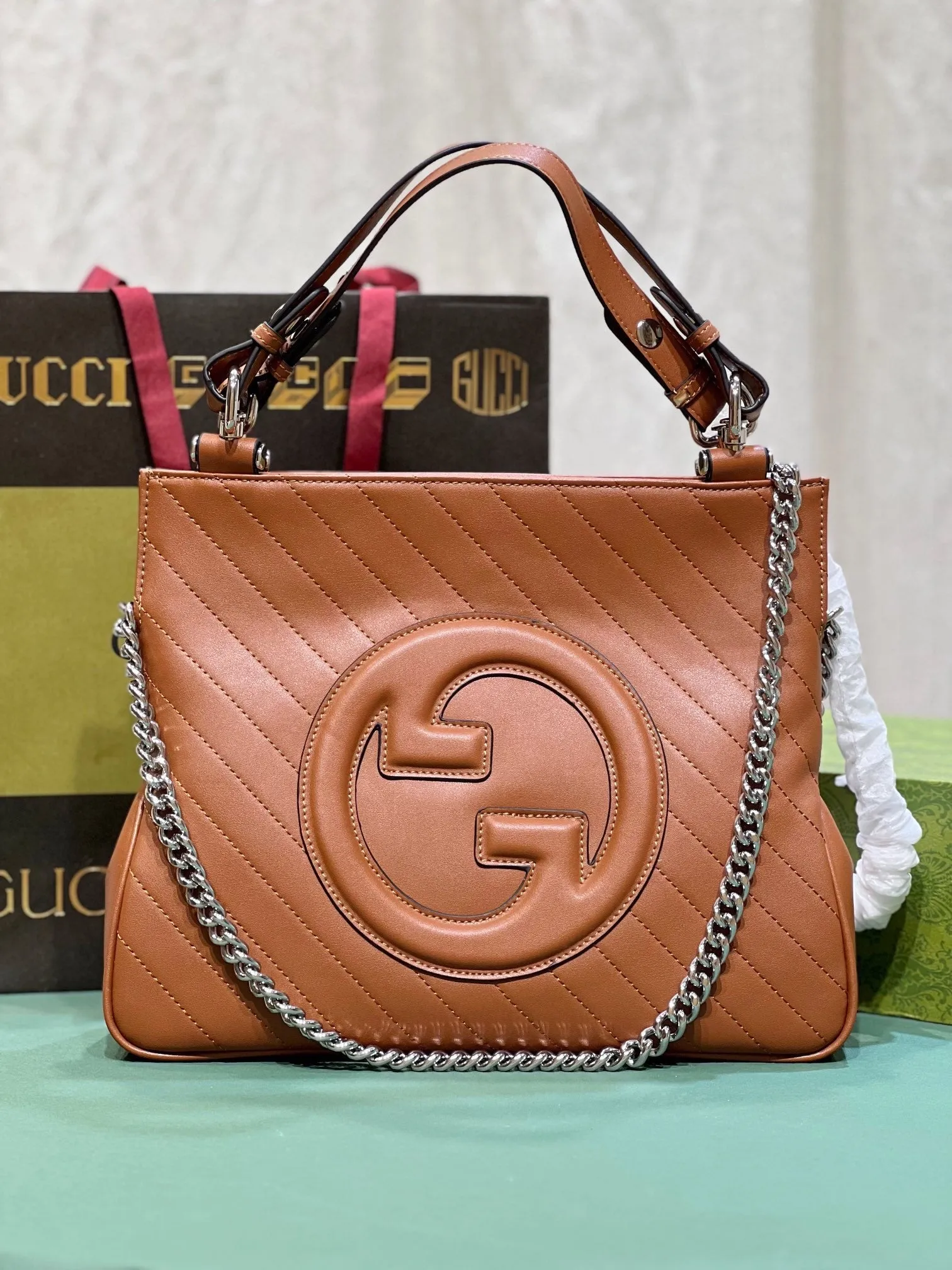 GC585 Gucci Blondie Medium Tote Bag / 13.6x16.1x3.1inch