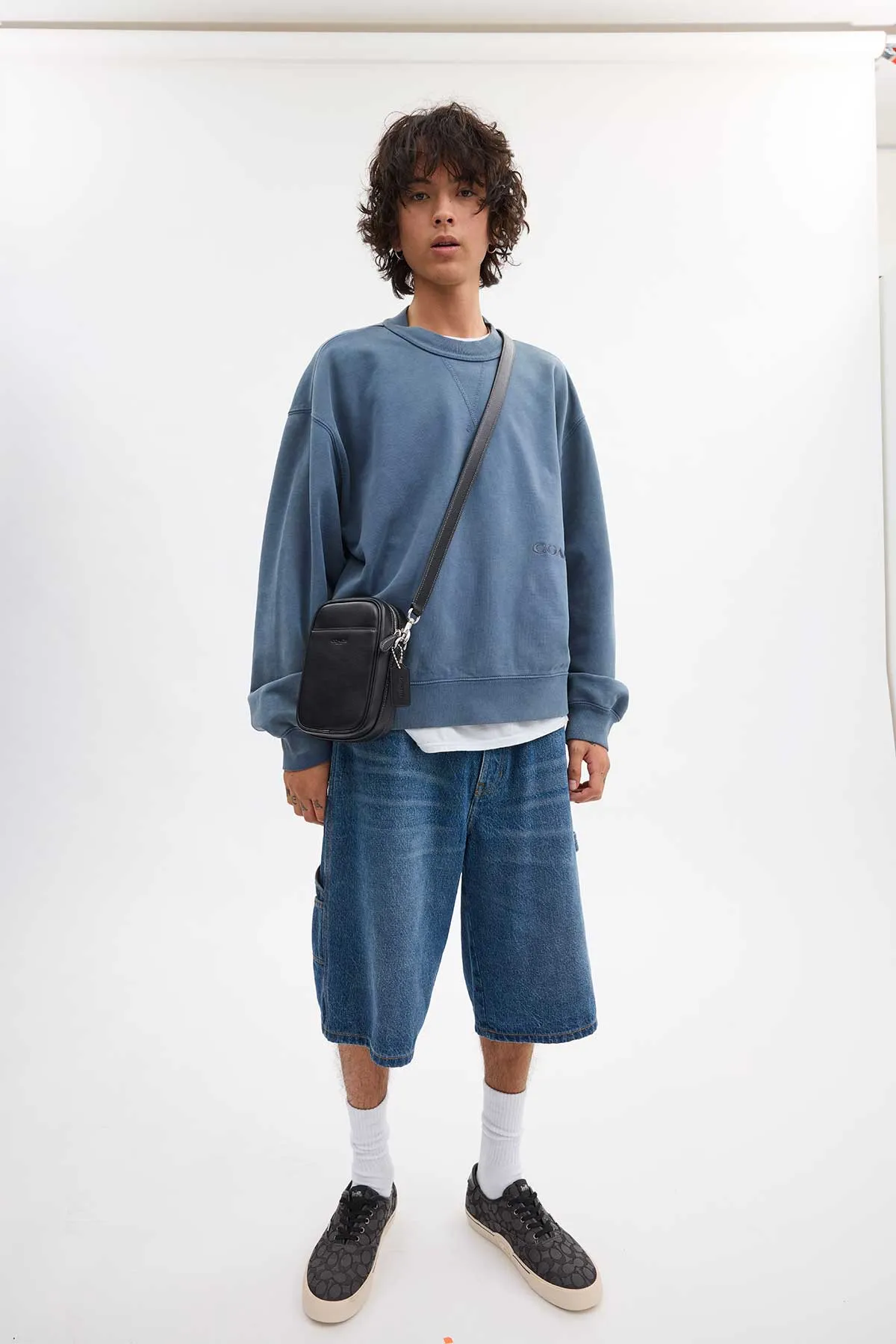 Hitch Crossbody