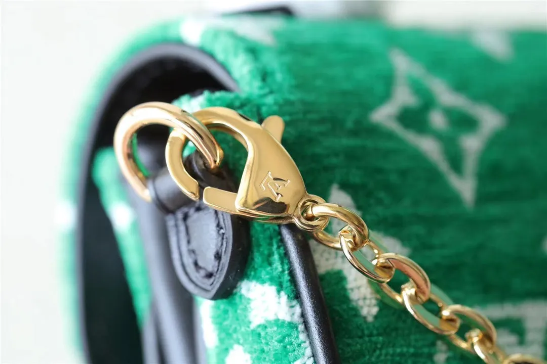 Louis Vuitton Micro Metis Bag