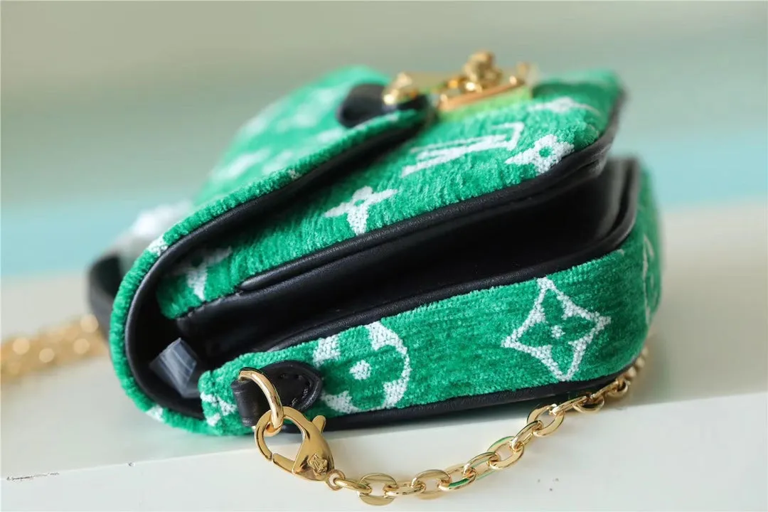 Louis Vuitton Micro Metis Bag