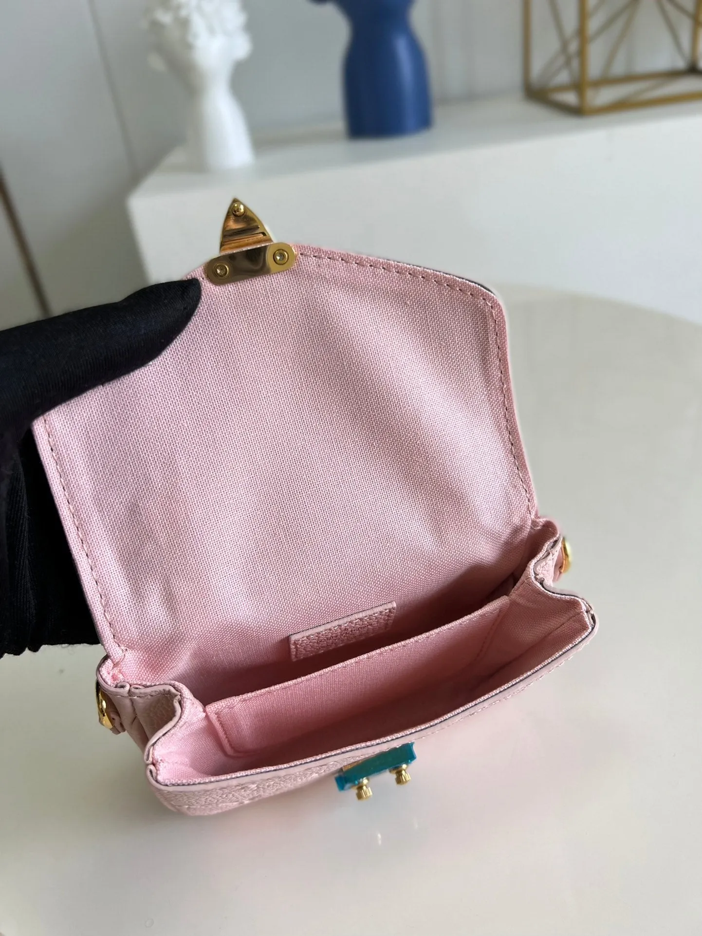 Louis Vuitton Micro Metis Bag