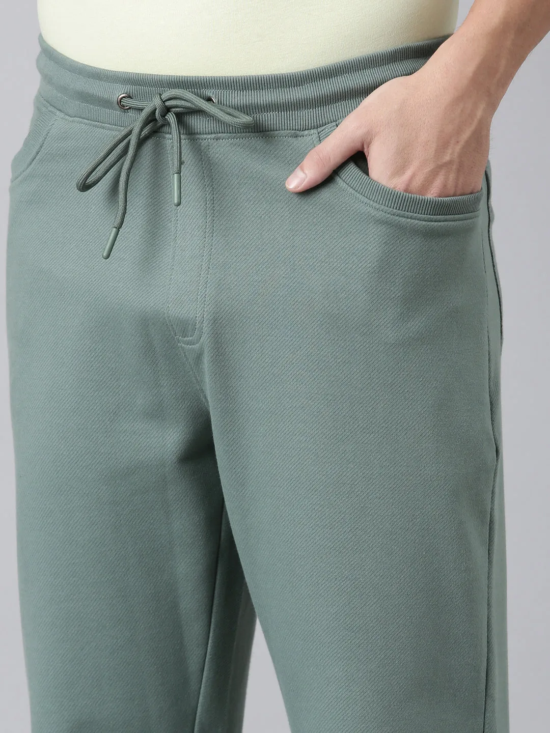 Men Green Bottom Wear Regular Fit
