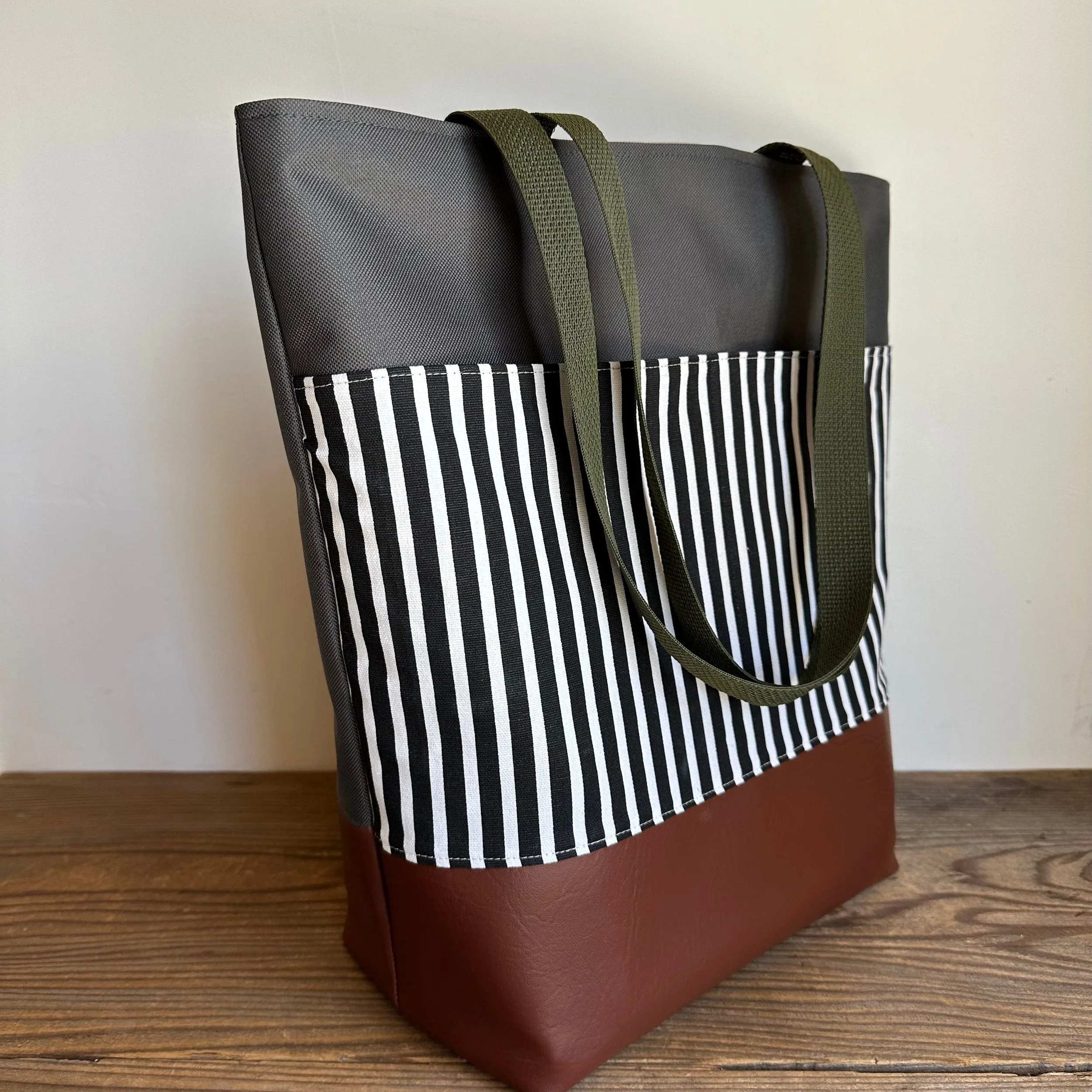 POCKET TOTE - STRIPE
