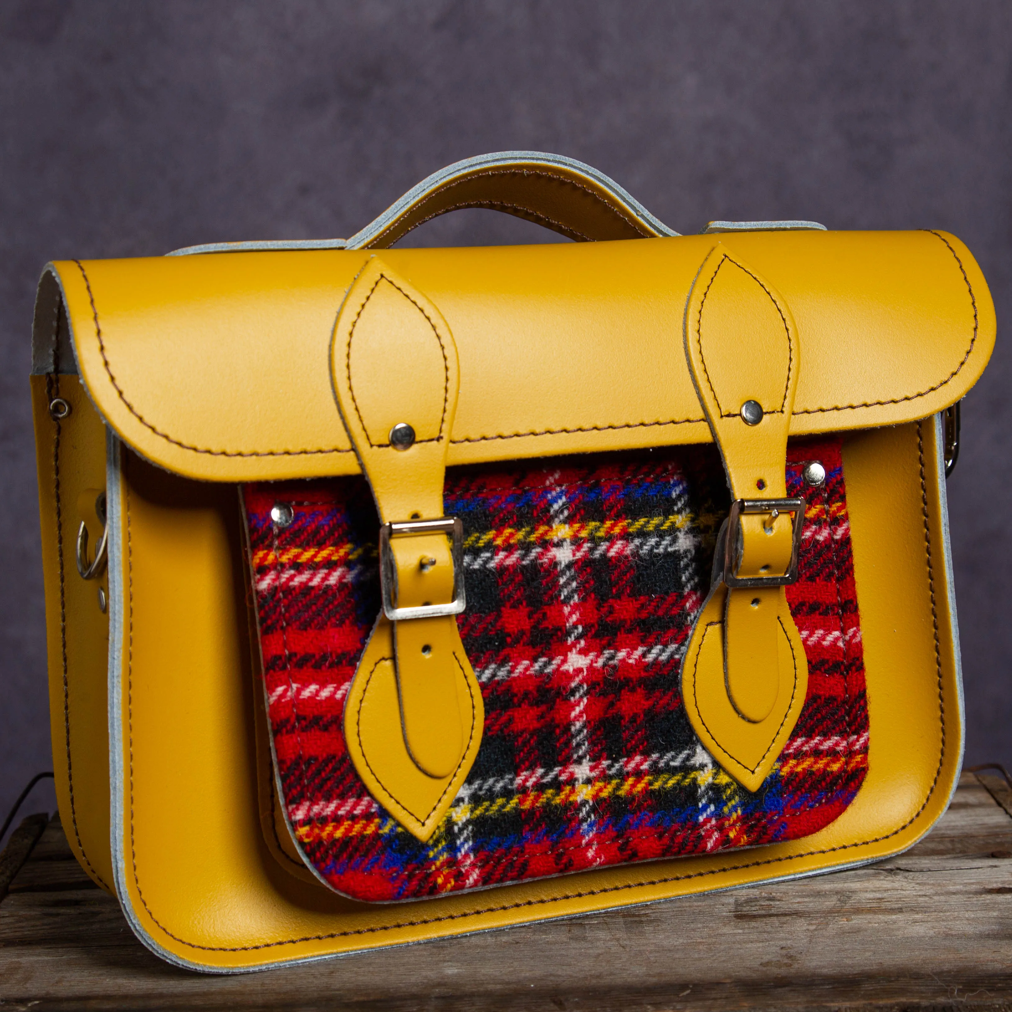 Small Satchel 09