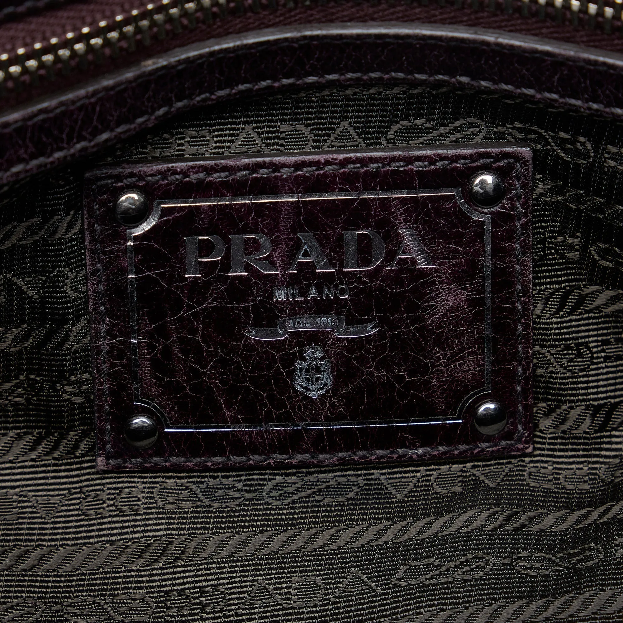 Tessuto Satchel Future-proof Top Quality Trimmed Prada Vitello Heavy discount