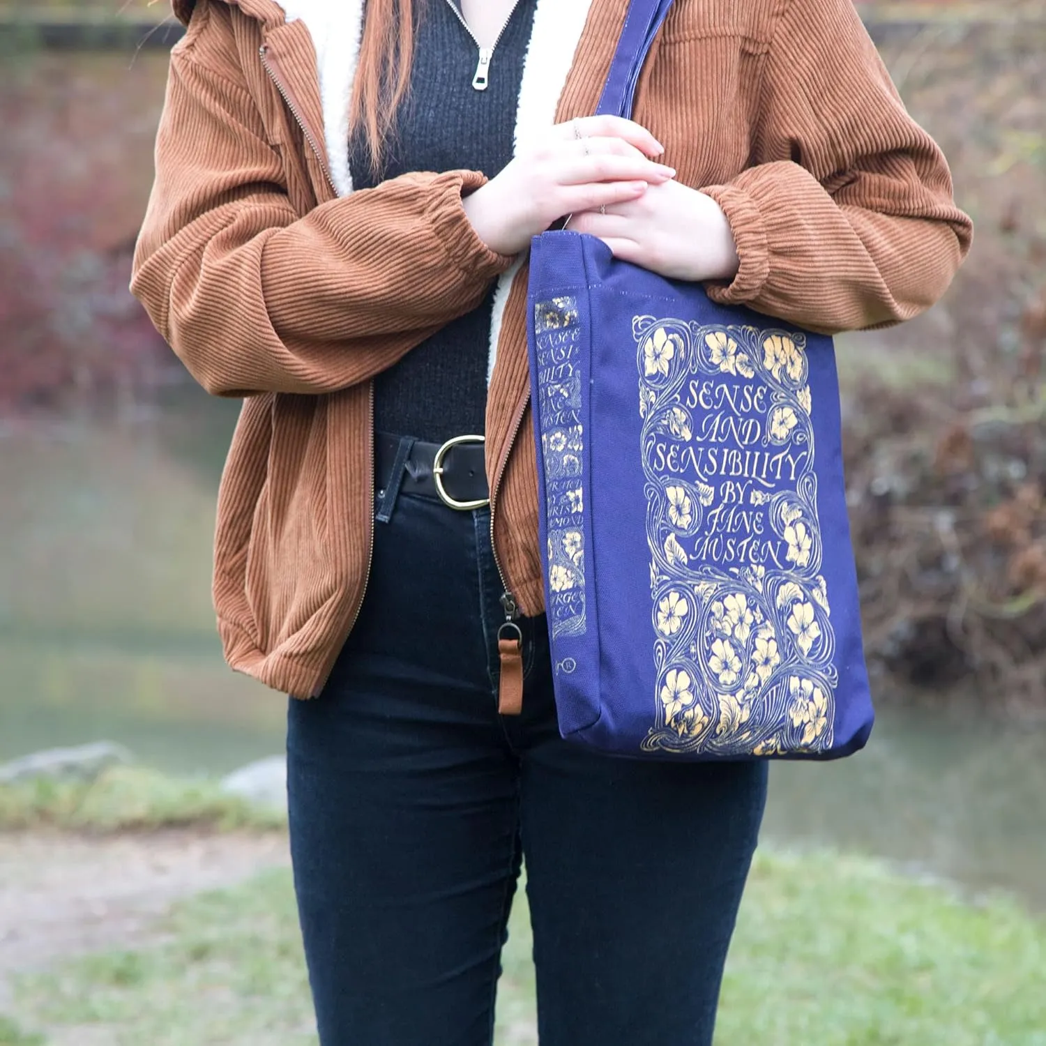 Well Read Book Themed Tote Bag for Book Lovers - Ideal Literary Gifts for Readers & Bookworms - Versatile Shoulder Bag