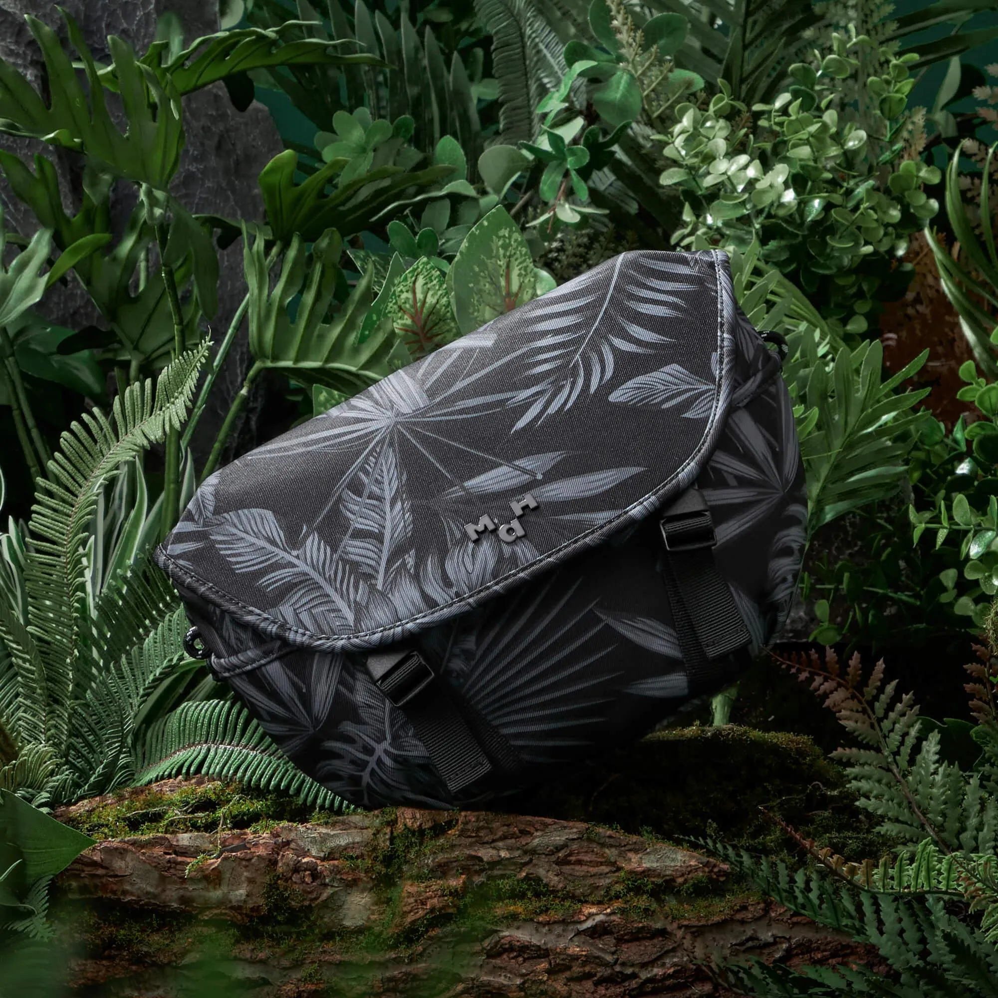 Young Tour Hip Pack | Rainforest Secret